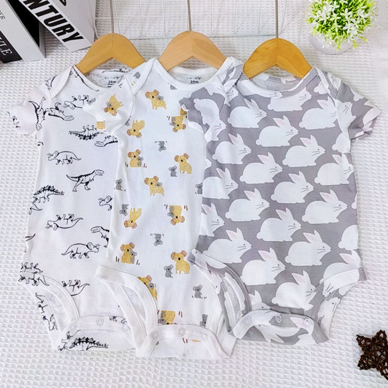 Лято новородено триъгълник пълзящо бебе къс ръкав боди мъжки и дамски съкровище чист памук карикатура животински бебешки дрехи