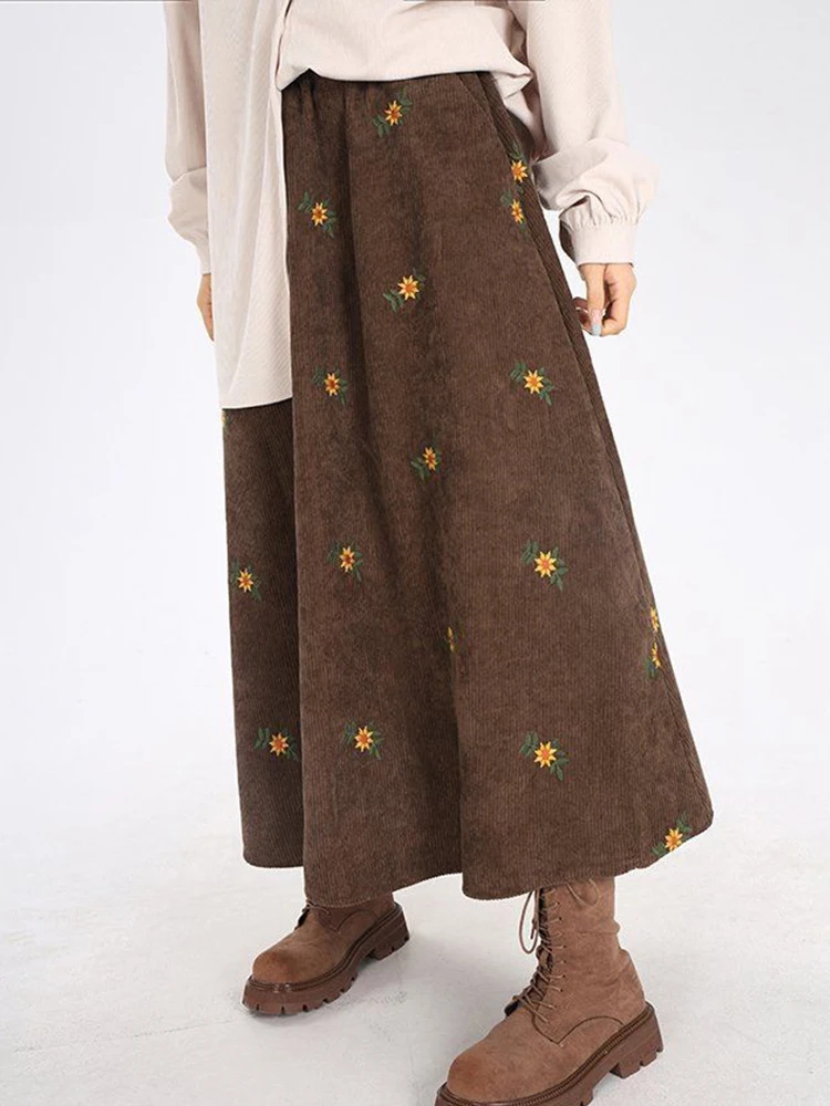 Кадифе поли жени есен зима ластик дълги поли женски корейски мода реколта флорални бродерия случайни хлабав пола 1