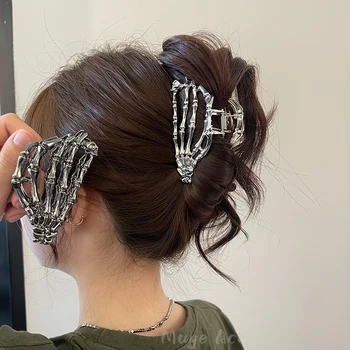 Goth Punk Metal Skull Hand Hair Claws Hip Hop Unique Back of Head Skeleton Claw Clips for Women Аксесоари за коса