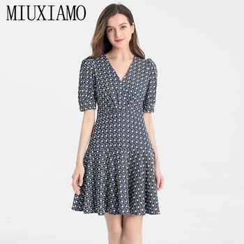 MIUXIMAO 2022 Висококачествена пролетно-лятна елегантна рокля с къс ръкав V-образно деколте бродерия мода случайни мини рокля жени Vestides 4