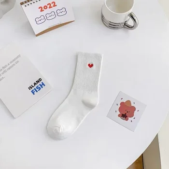 Любов бродирани чорапи мъже жени памук спортни къси чорапи бял черен подарък за момичета дами Harajuku Kawaii Calcetines Mujer