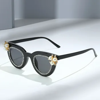 Нова личност перлени диамантени инкрустирани слънчеви очила Европейска и американска тенденция високи сетива модни дами